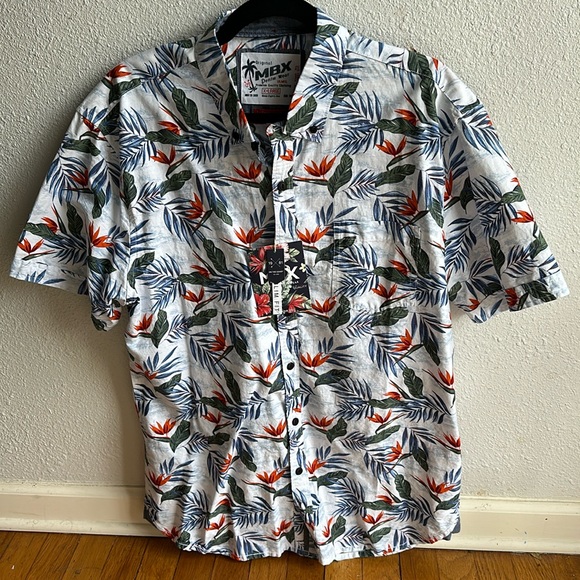 Men’s Hawaiian Button Down - Picture 1 of 4